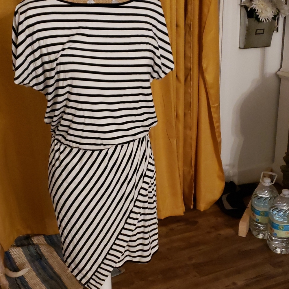 Striped dress lined